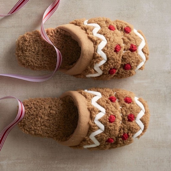 Pottery Barn Shoes - Pottery Barn Gingerbread Slippers small